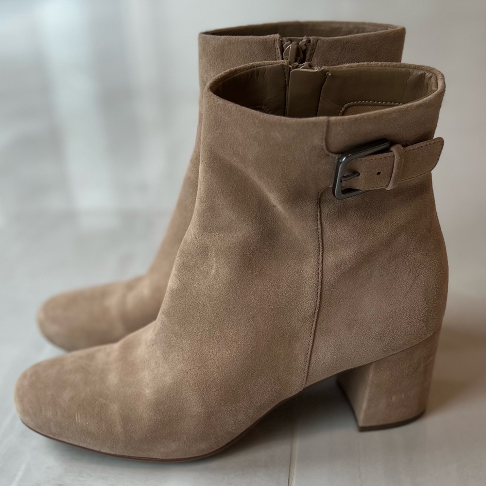 Naturalizer | Willette Tan Suede Ankle Boots | Size 9